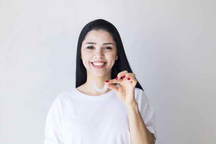 How Invisalign Can Improve Oral Health